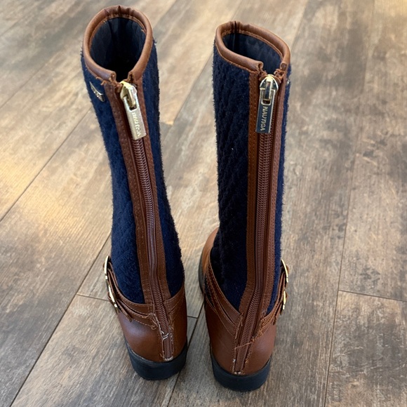 Nautica Navy Quilted and Brown Boots - Picture 9 of 13